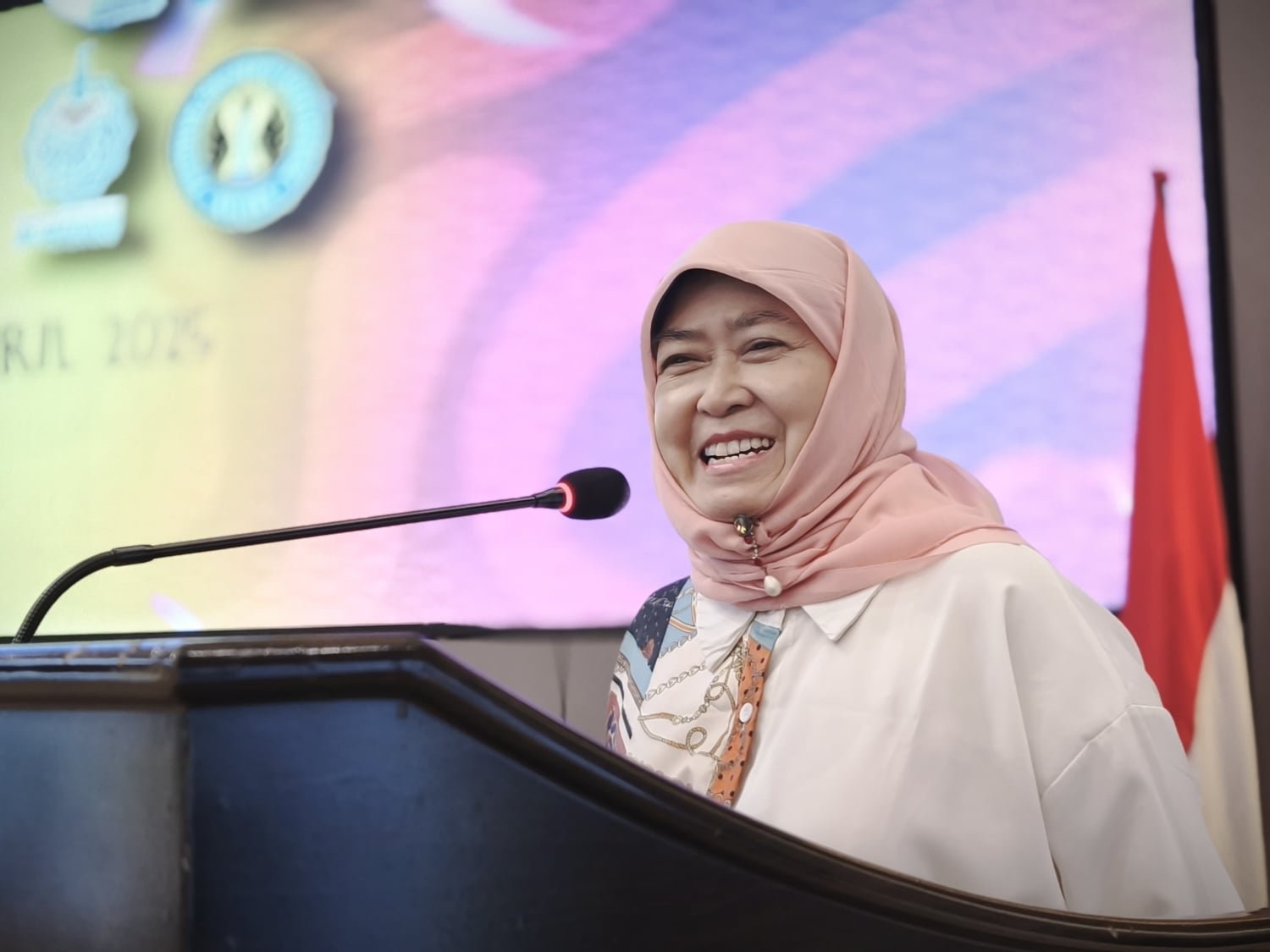 Mulia Hayati Devianti, S.E.